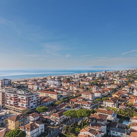 Apartment Dei Fiori By Interhome Lido di Camaiore Exterior foto